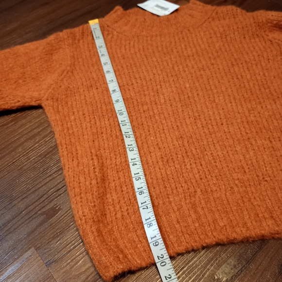 MFH Knits Flower Knit Balloon Sleeves Baby Alpaca Blend Sweater - Picture 6 of 7